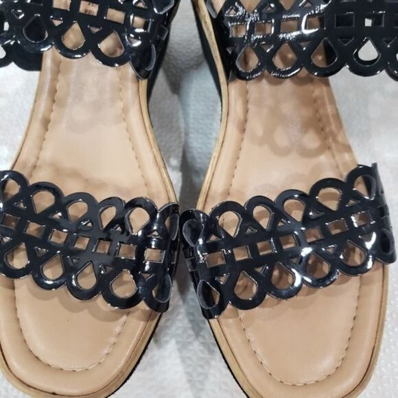 Azura Perforated Open Toe Strappy Wedge Sandals Size 39 - Picture 3 of 13